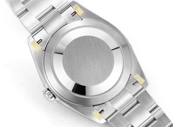 Custom Design Stainless Steel Watch for Men Automatic Watch with Logo Labeling 10 ATM Water Resistant - Beryl Watch