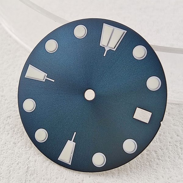 Seiko Mod Quality Watch Dial with OEM Metal Logo Crafted by Leading Swiss Qaulity Watch Dial Manufacturers - Beryl Watch