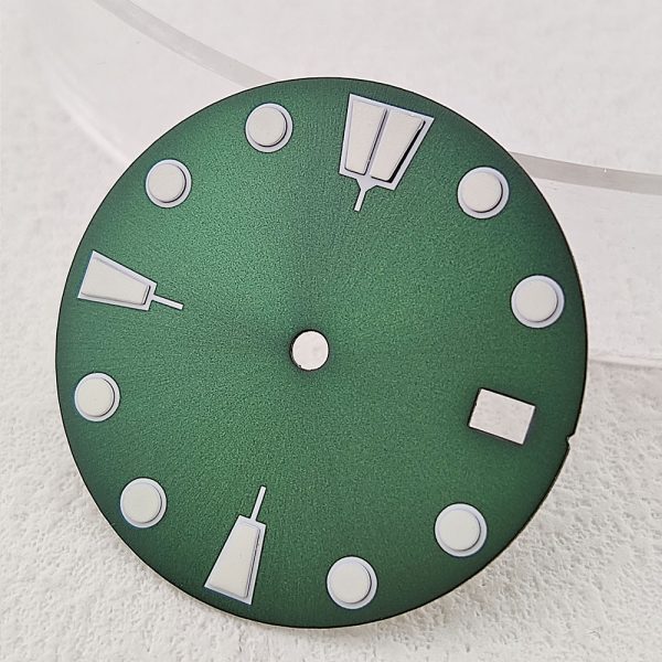 Seiko Mod Quality Watch Dial with OEM Metal Logo Crafted by Leading Swiss Qaulity Watch Dial Manufacturers - Beryl Watch